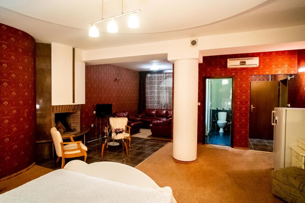Globus Hotel Plovdiv Luaran gambar
