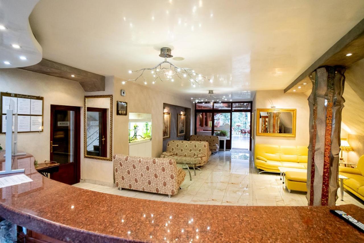 Globus Hotel Plovdiv Luaran gambar