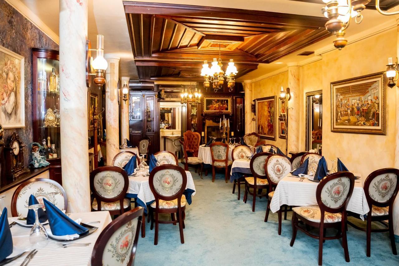 Globus Hotel Plovdiv Luaran gambar