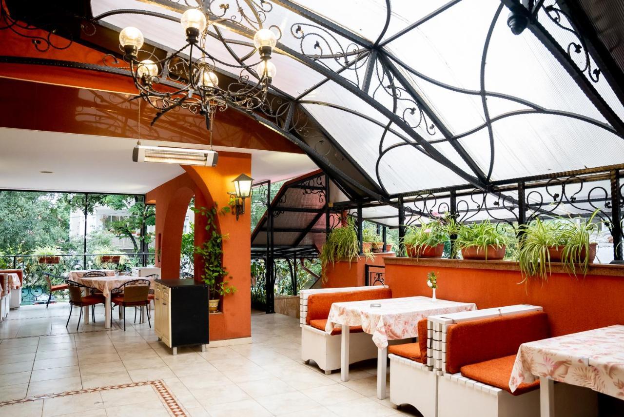 Globus Hotel Plovdiv Luaran gambar