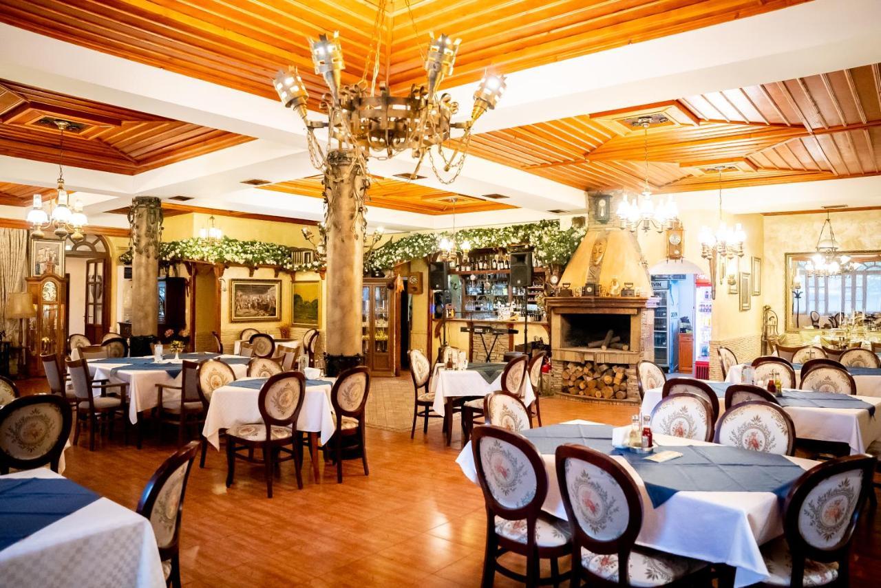 Globus Hotel Plovdiv Luaran gambar