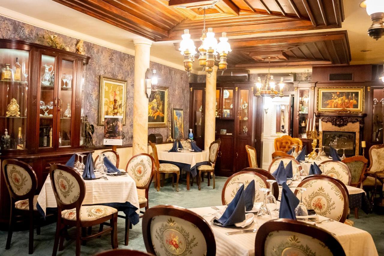 Globus Hotel Plovdiv Luaran gambar